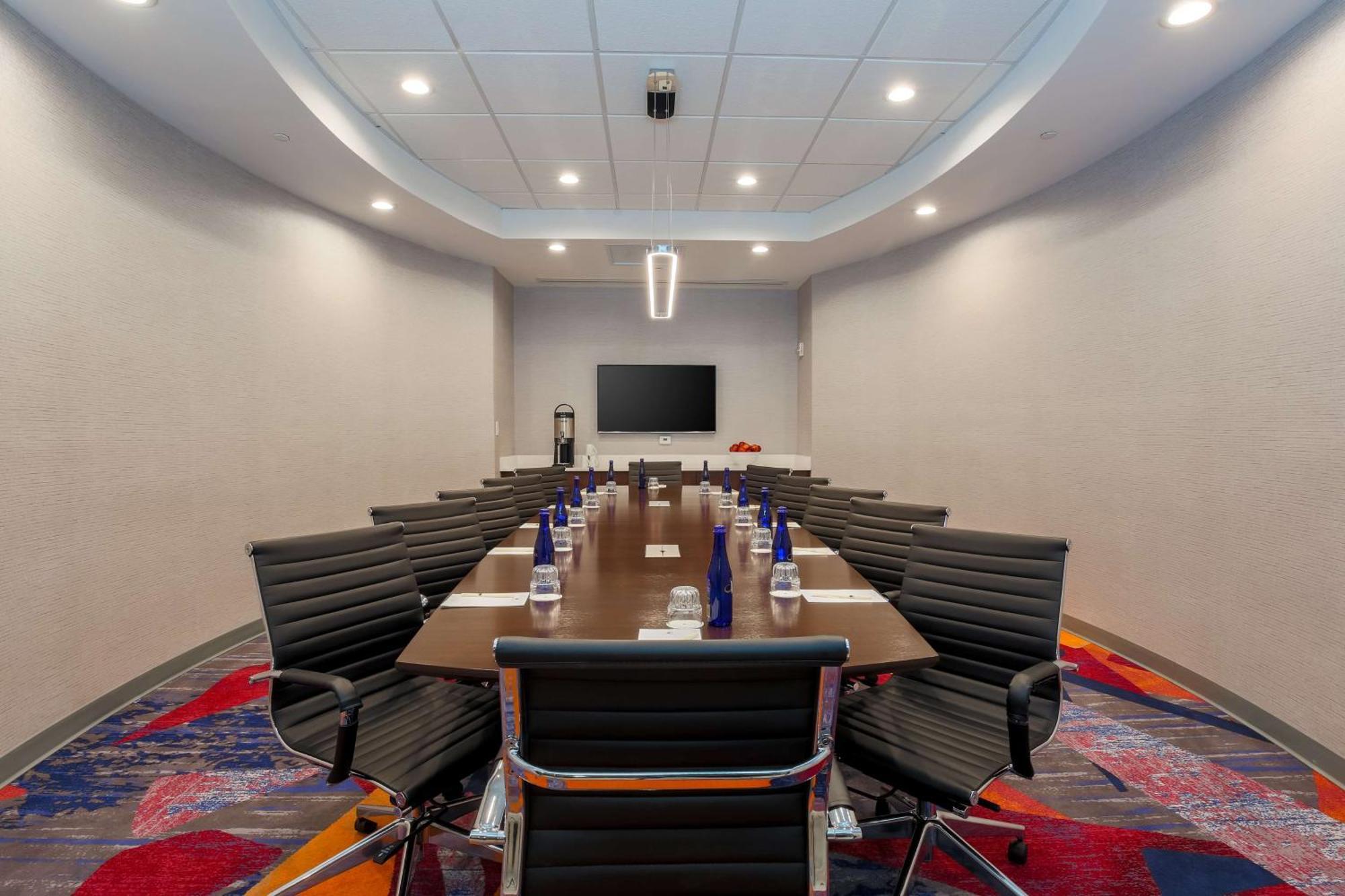 Doubletree By Hilton Atlanta Airport Hotel College Park Екстериор снимка