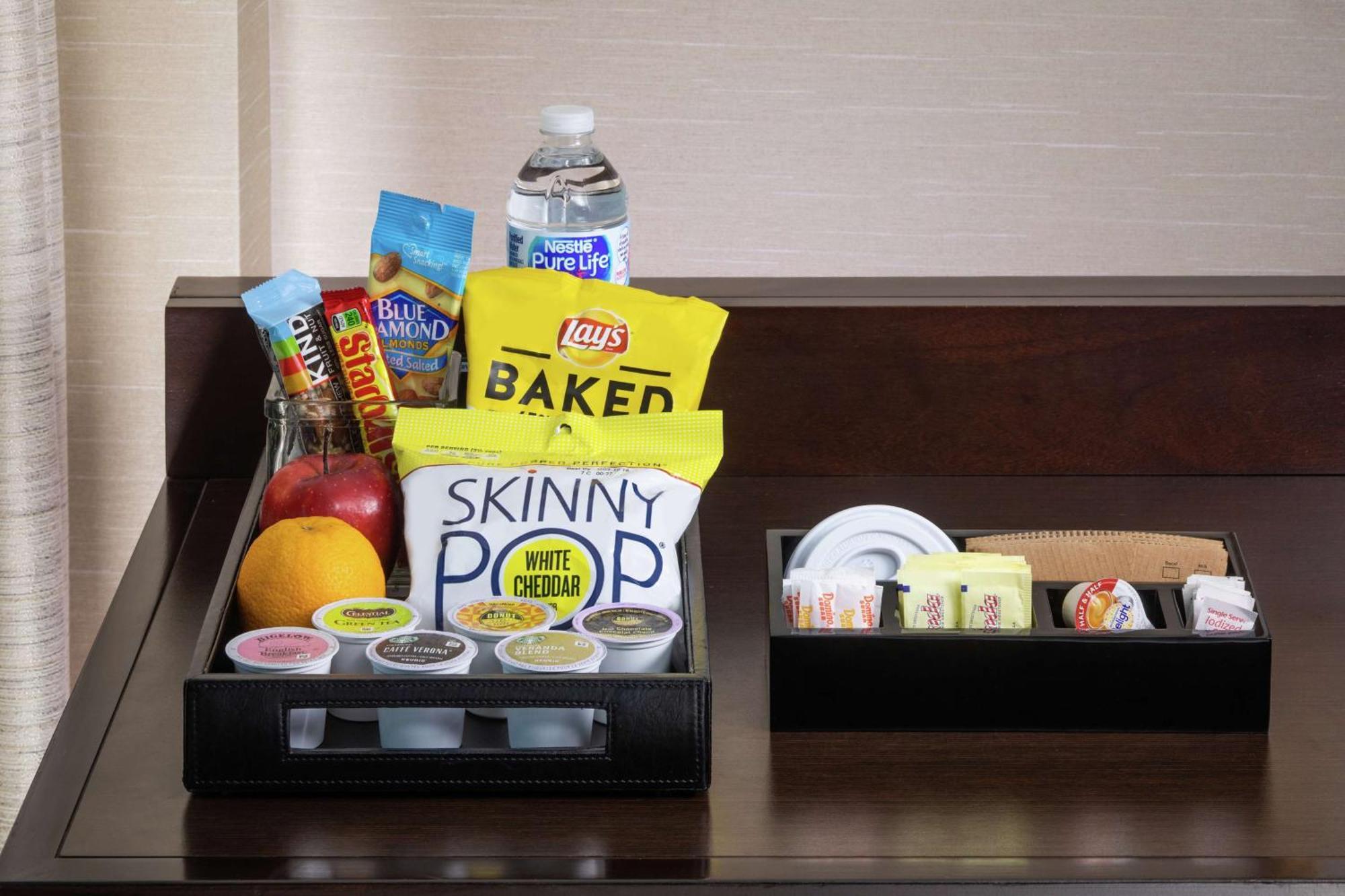 Doubletree By Hilton Atlanta Airport Hotel College Park Екстериор снимка