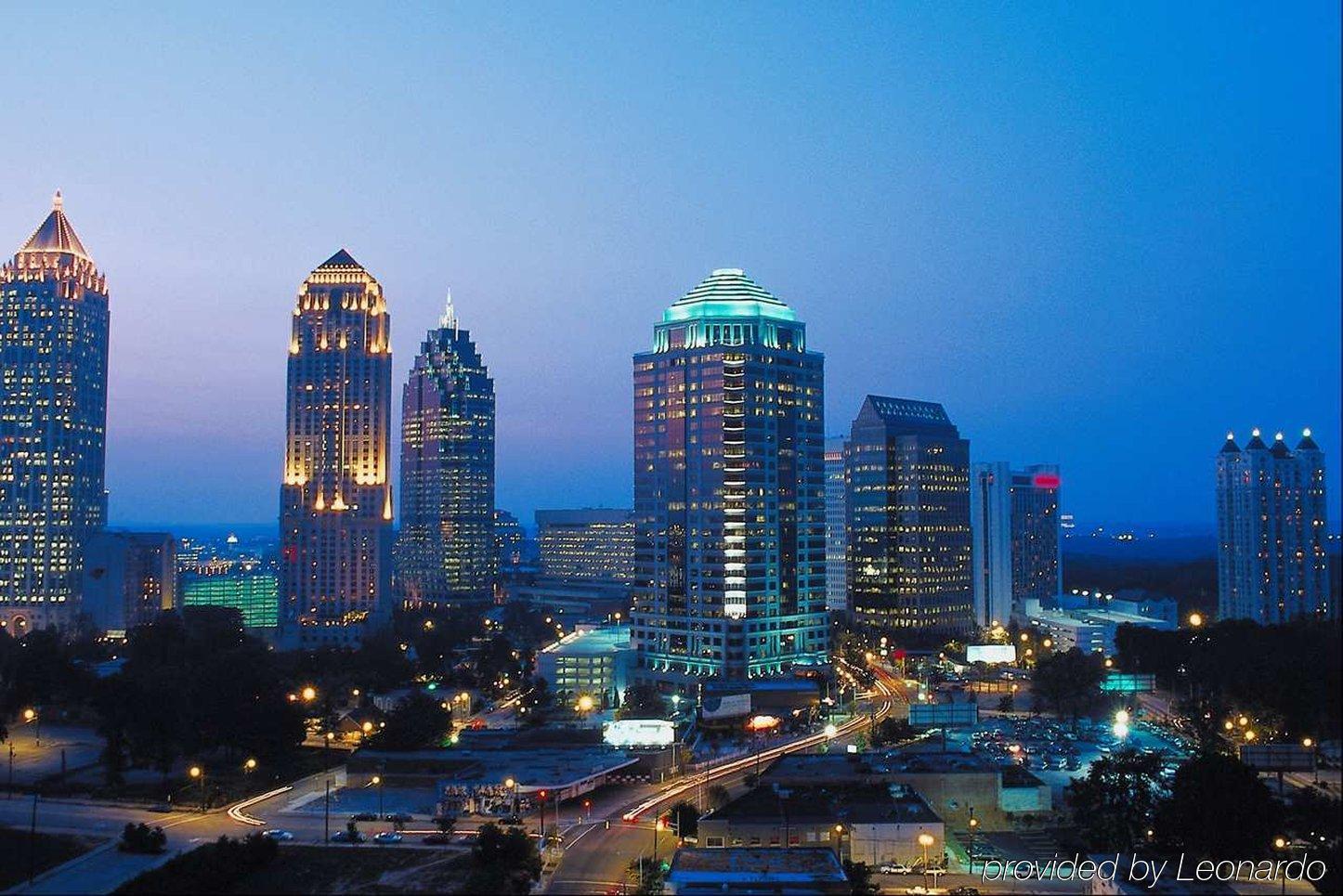 Doubletree By Hilton Atlanta Airport Hotel College Park Екстериор снимка