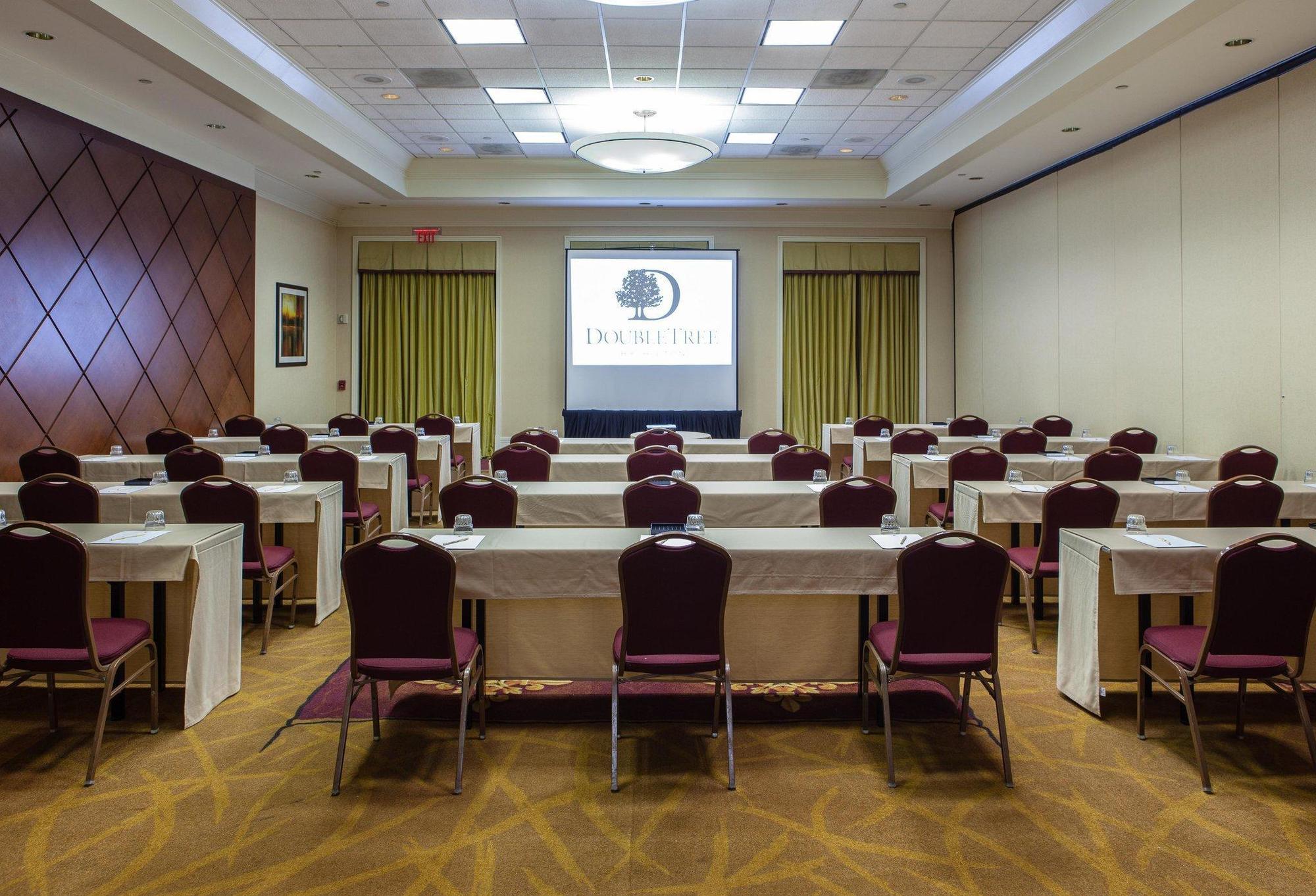 Doubletree By Hilton Atlanta Airport Hotel College Park Екстериор снимка