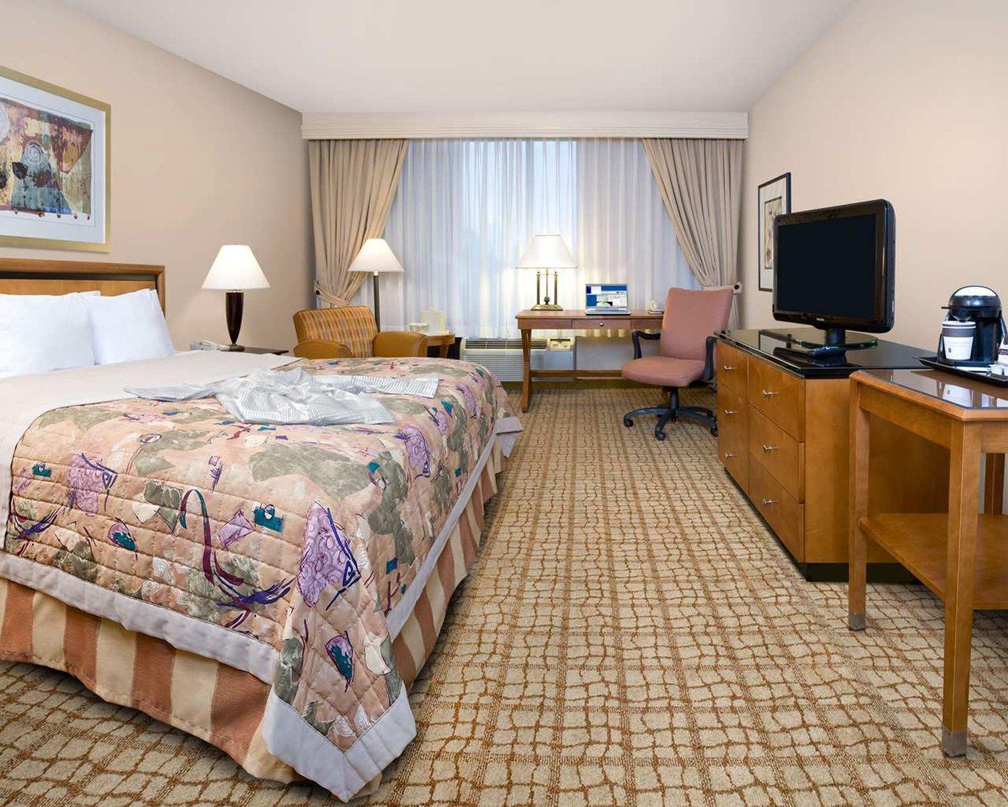 Doubletree By Hilton Atlanta Airport Hotel College Park Екстериор снимка