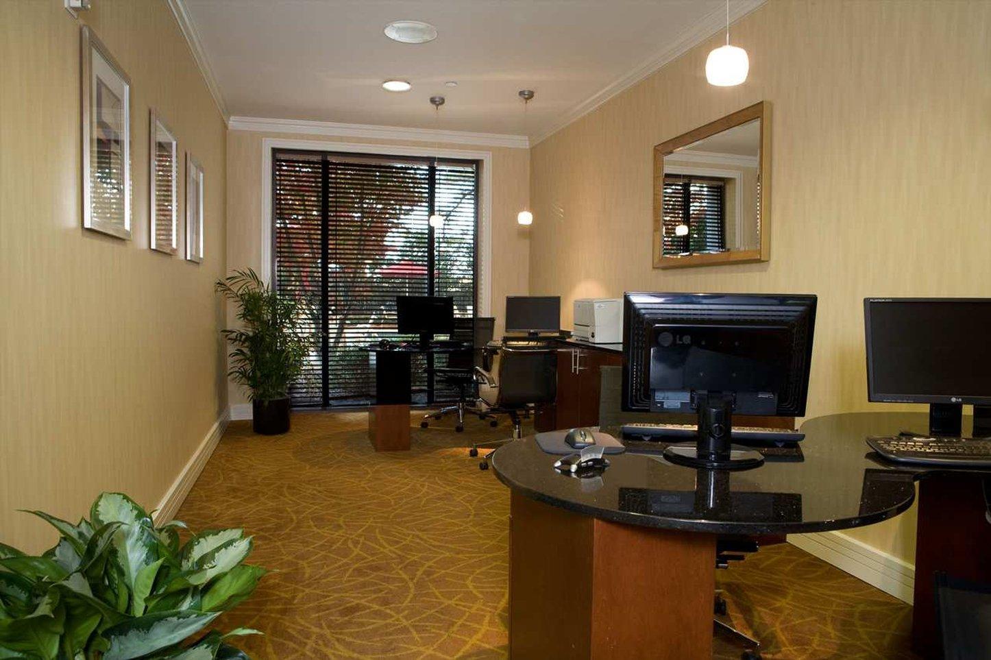 Doubletree By Hilton Atlanta Airport Hotel College Park Екстериор снимка